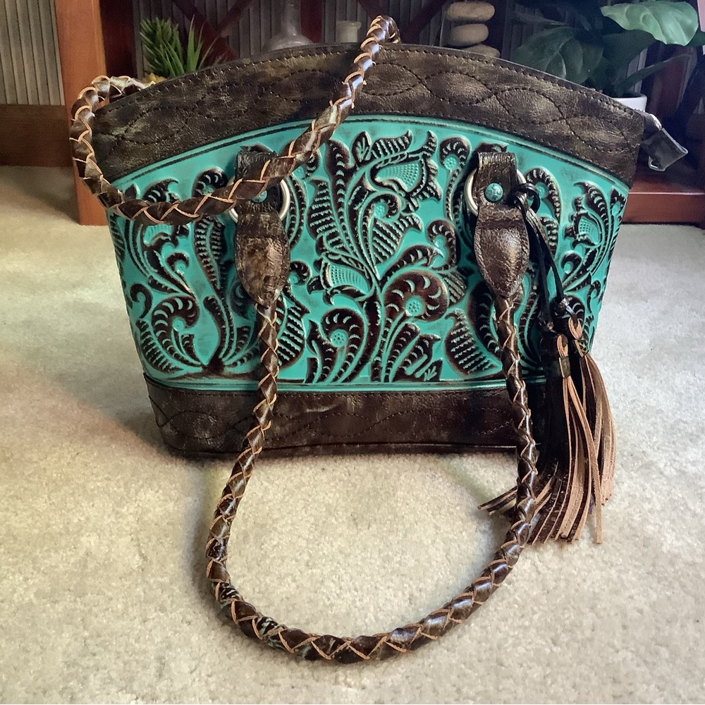 Patricia Nash Zorita handbag. Sold out.  With dust bag.